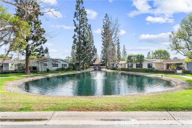 2624 Forest Lake 13, Santa Ana, CA 92705