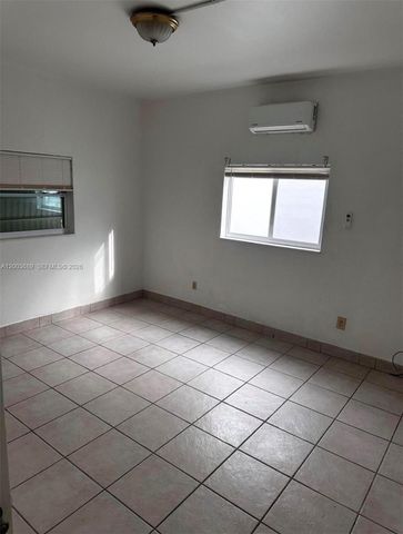 911 NE 5th Ave 1, Homestead, FL 33030