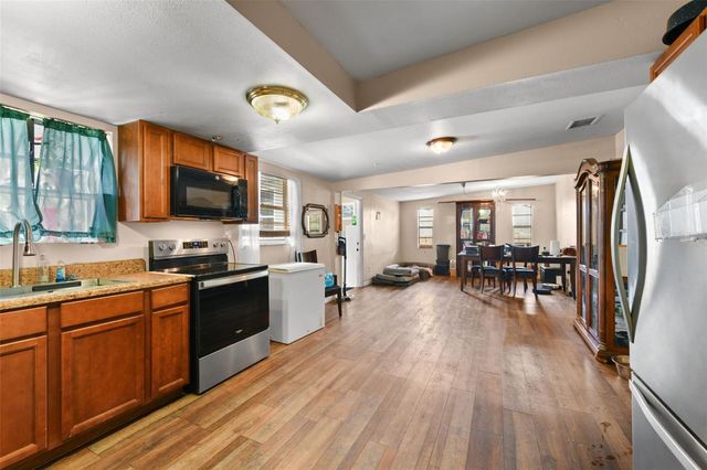 2036 LAKE VIEW AVENUE, Chuluota, FL 32766