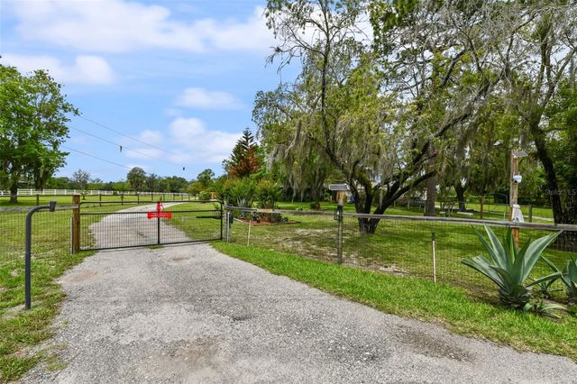 2036 LAKE VIEW AVENUE, Chuluota, FL 32766