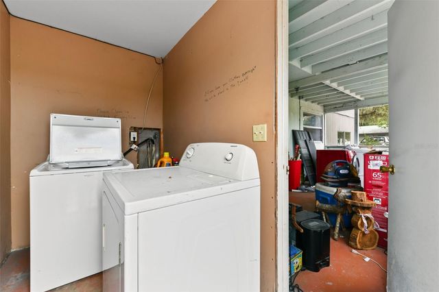 2036 LAKE VIEW AVENUE, Chuluota, FL 32766