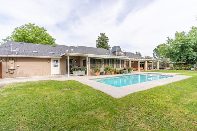 16176 La Canada Road, Madera, CA 93636