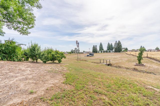 16176 La Canada Road, Madera, CA 93636