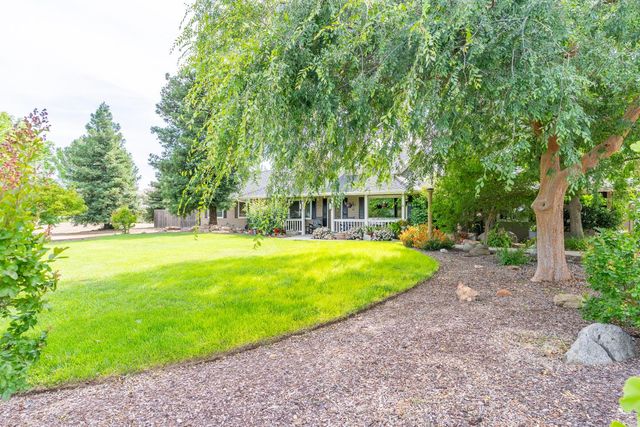 16176 La Canada Road, Madera, CA 93636