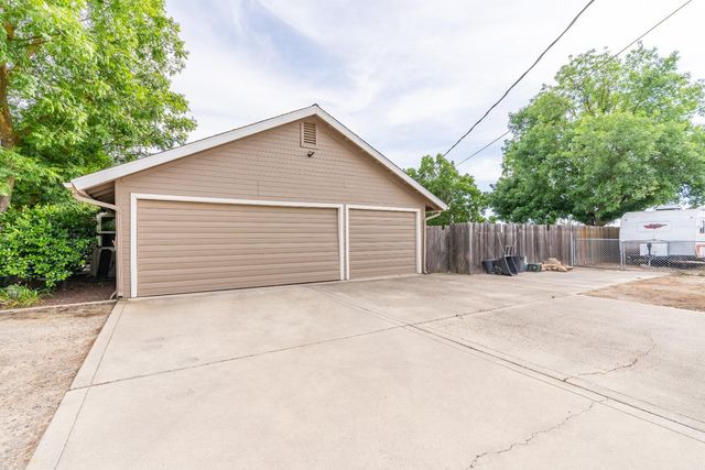 16176 La Canada Road, Madera, CA 93636