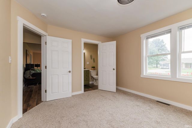 3227 E Randal Drive, Muncie, IN 47303