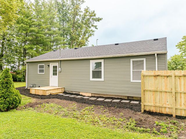 3227 E Randal Drive, Muncie, IN 47303