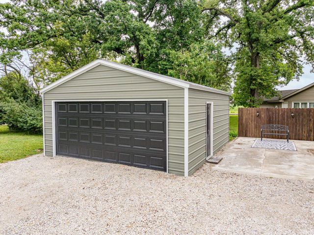 3227 E Randal Drive, Muncie, IN 47303