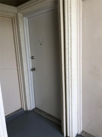 444 SW 4th St 404, Miami, FL 33130