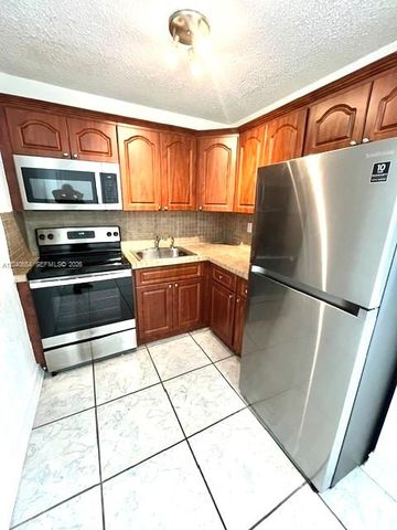 444 SW 4th St 404, Miami, FL 33130