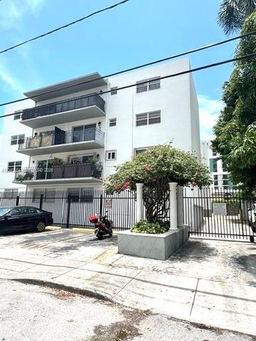 444 SW 4th St 404, Miami, FL 33130