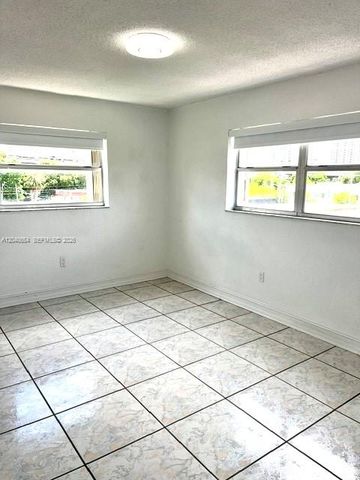 444 SW 4th St 404, Miami, FL 33130