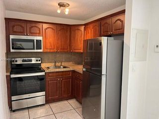 444 SW 4th St 404, Miami, FL 33130