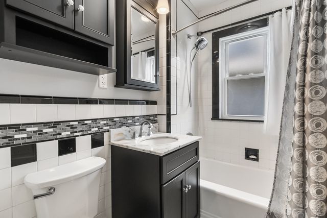 27 Peirce Ave, Everett, MA 02149