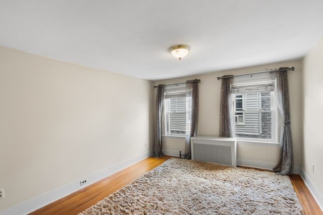 27 Peirce Ave, Everett, MA 02149