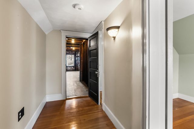 27 Peirce Ave, Everett, MA 02149