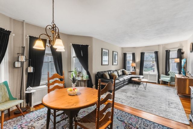 27 Peirce Ave, Everett, MA 02149