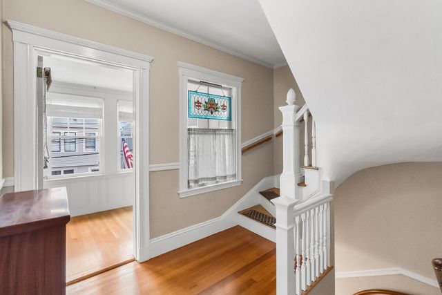 27 Peirce Ave, Everett, MA 02149