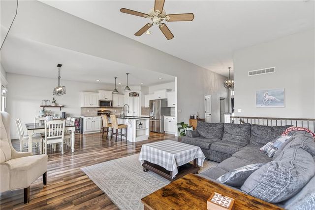 509 Sycamore Road, Greenwood, MO 64034