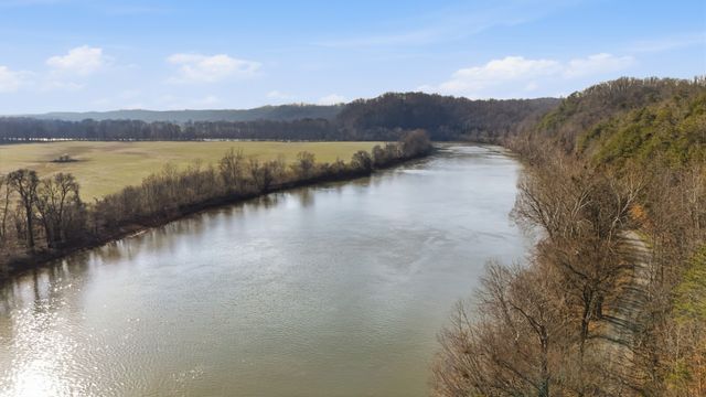 1655 Box Hollow Rd, New Johnsonville, TN 37134