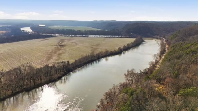 1655 Box Hollow Rd, New Johnsonville, TN 37134