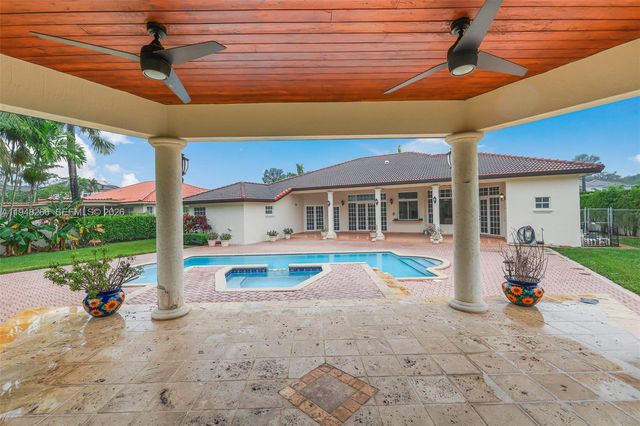 10261 SW 58th St, Miami, FL 33173