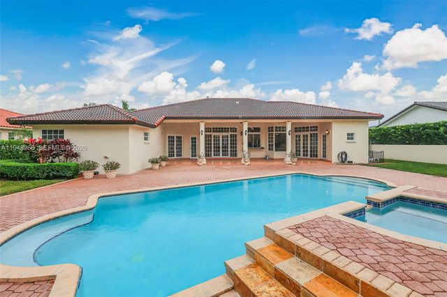 10261 SW 58th St, Miami, FL 33173