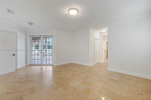 10261 SW 58th St, Miami, FL 33173