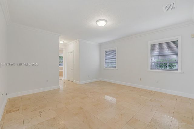 10261 SW 58th St, Miami, FL 33173