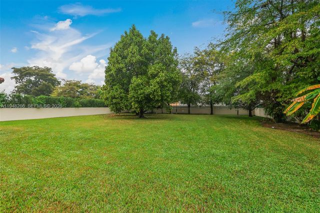 10261 SW 58th St, Miami, FL 33173