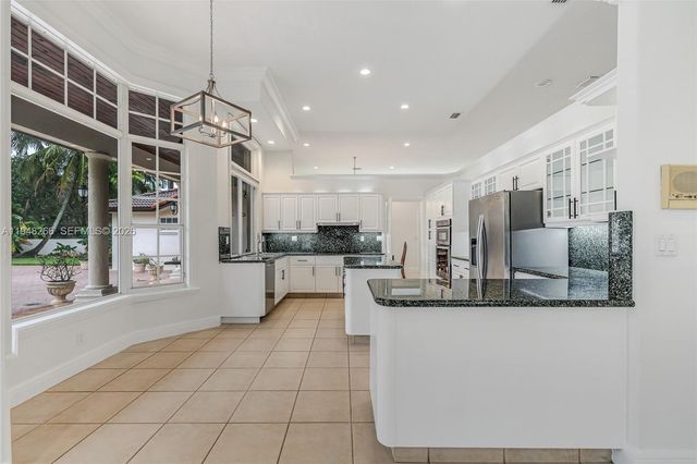 10261 SW 58th St, Miami, FL 33173