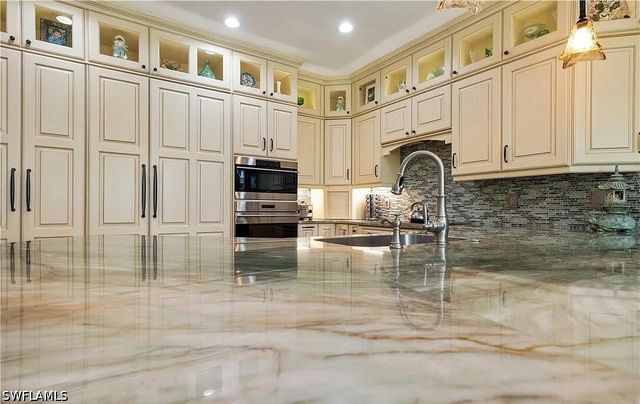 20630 Dennisport LN, North Fort Myers, FL 33917