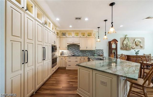 20630 Dennisport LN, North Fort Myers, FL 33917