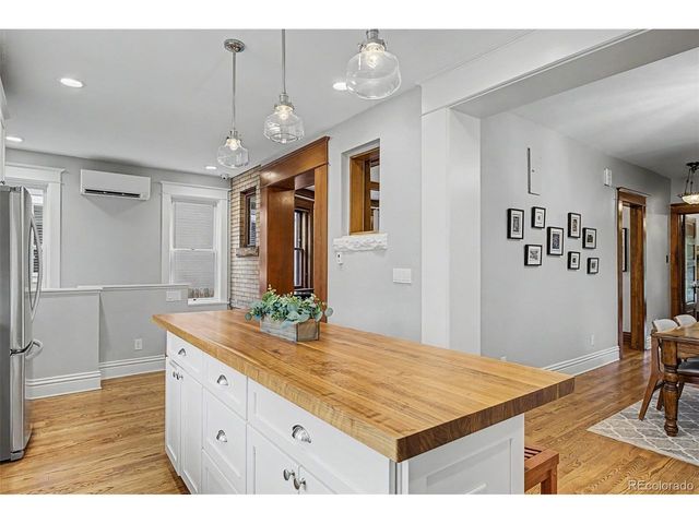 1250 Saint Paul St, Denver, CO 80206