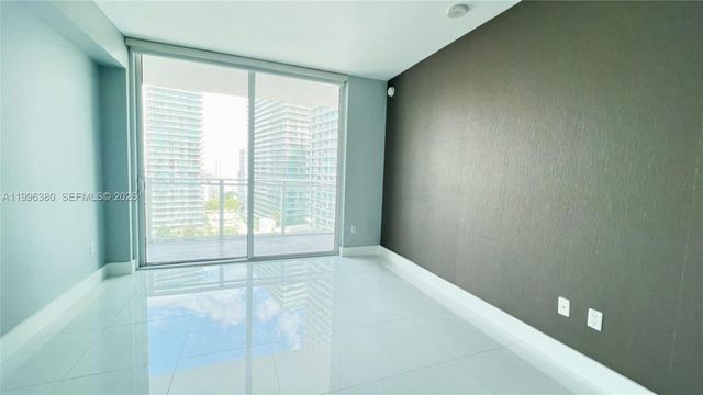 1080 SW Brickell Ave 1801, Miami, FL 33131
