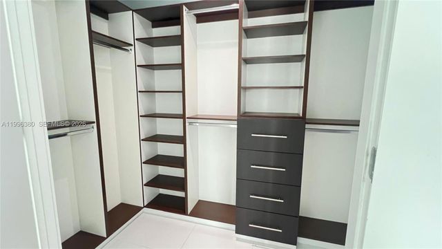 1080 SW Brickell Ave 1801, Miami, FL 33131