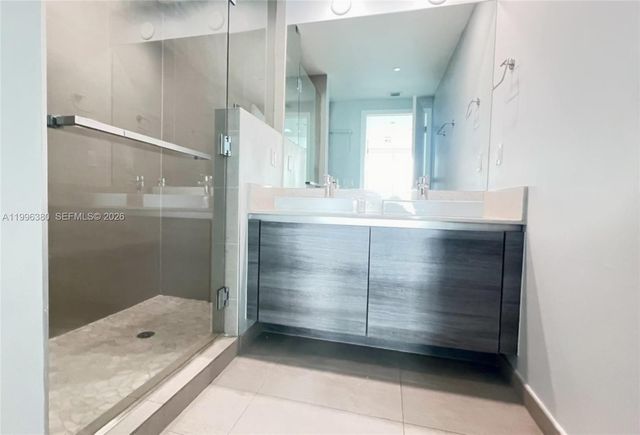 1080 SW Brickell Ave 1801, Miami, FL 33131