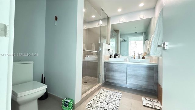 1080 SW Brickell Ave 1801, Miami, FL 33131