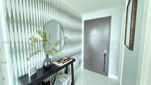 1080 SW Brickell Ave 1801, Miami, FL 33131