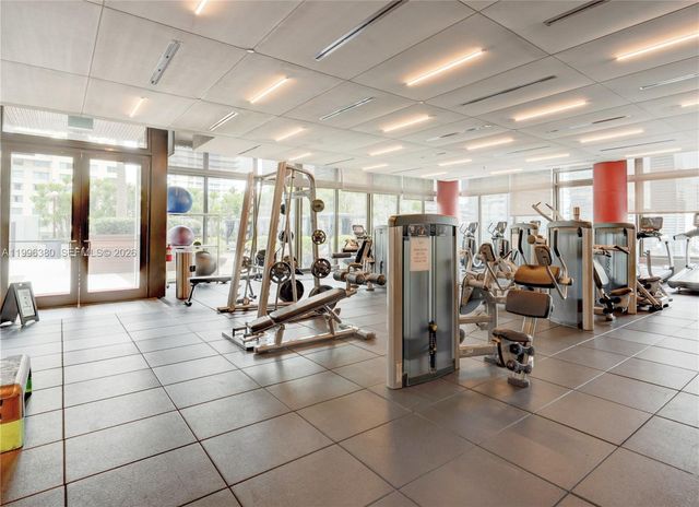 1080 SW Brickell Ave 1801, Miami, FL 33131