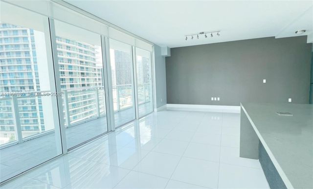 1080 SW Brickell Ave 1801, Miami, FL 33131
