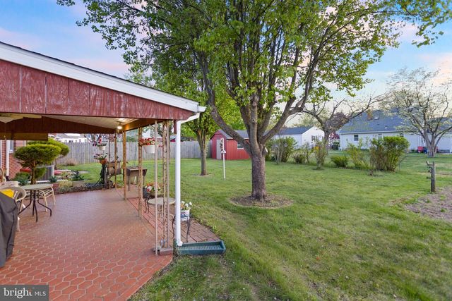 13 CORAL DR, Hamilton, NJ 08619