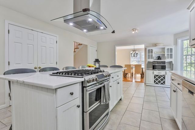 11 Arthur Avenue, Chelmsford, MA 01824