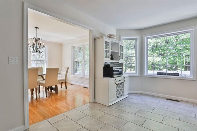 11 Arthur Avenue, Chelmsford, MA 01824