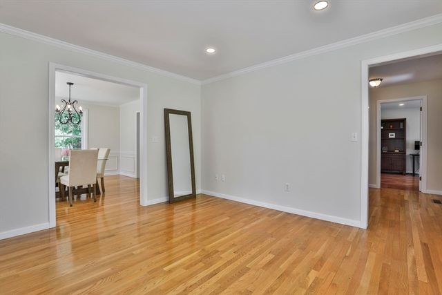 11 Arthur Avenue, Chelmsford, MA 01824