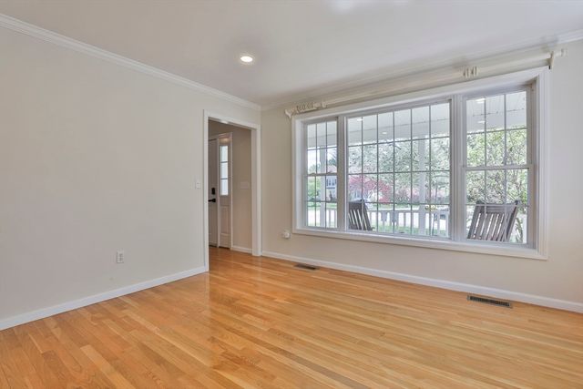 11 Arthur Avenue, Chelmsford, MA 01824