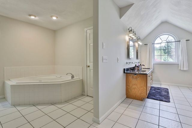 11 Arthur Avenue, Chelmsford, MA 01824