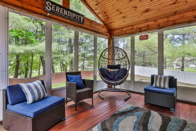 11 Arthur Avenue, Chelmsford, MA 01824