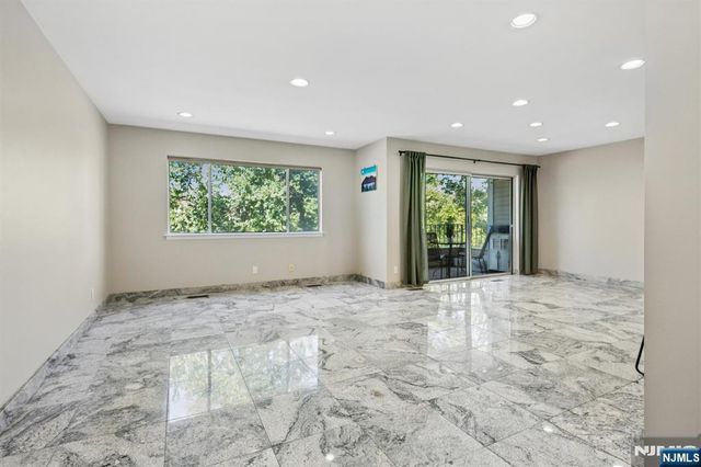 50 Lindsley Road 4, Cedar Grove, NJ 07009