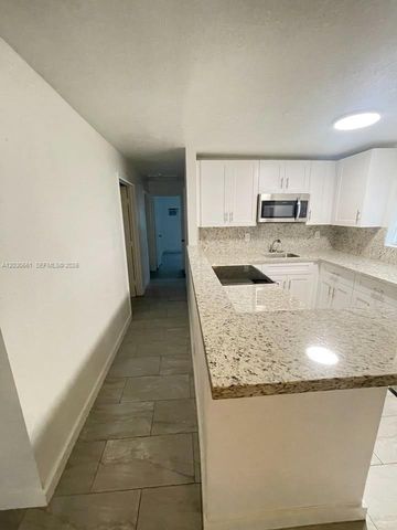 5920 NE 1st Ter, Oakland Park, FL 33334